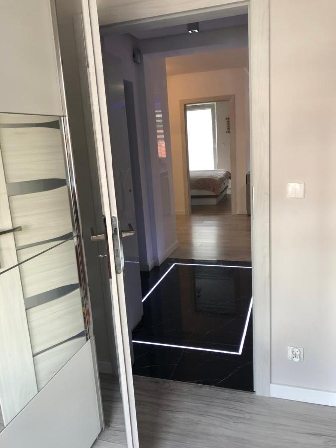 Apartament Zatoka Deluxe Z Ogrodem Apartman Debogorze Kültér fotó