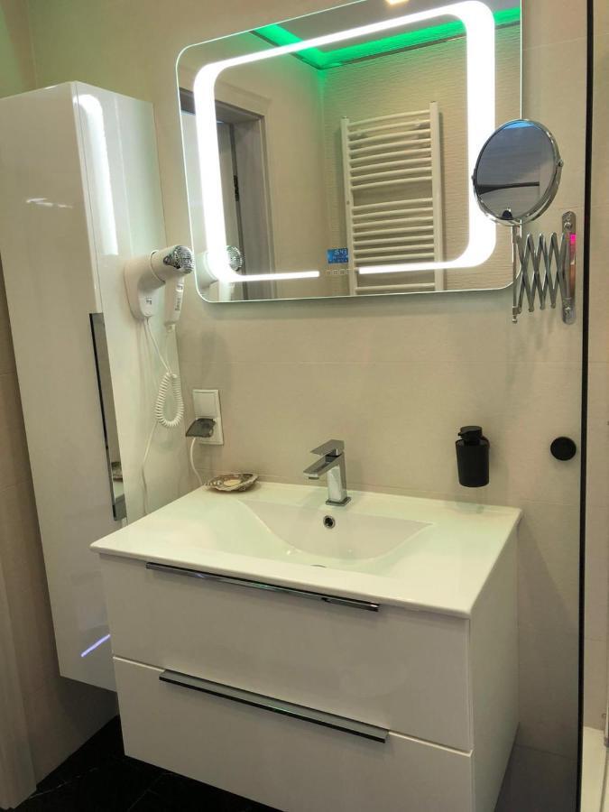 Apartament Zatoka Deluxe Z Ogrodem Apartman Debogorze Kültér fotó